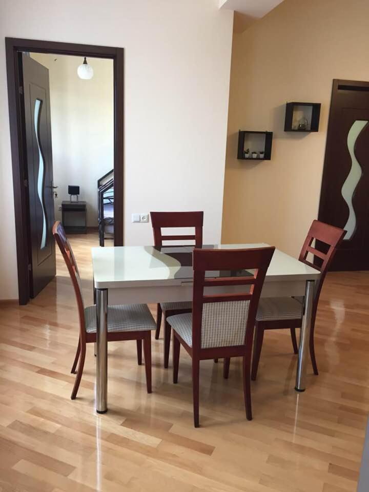 Asterias Apartment Τυφλίδα Εξωτερικό φωτογραφία