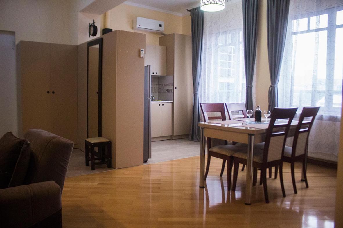 Asterias Apartment Τυφλίδα Εξωτερικό φωτογραφία